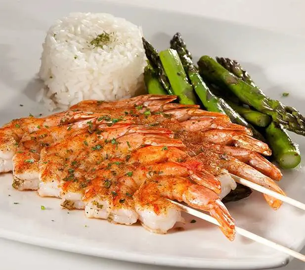 [ESM11] Pincho de Camarones con Arroz y Papas